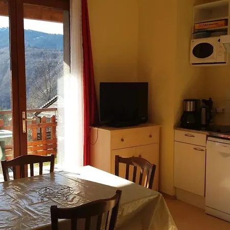 Appartement confortable à Ignaux, 31 m² avec piscine