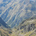 Appartement Confortable A Ignaux, 31 M² Avec Piscine