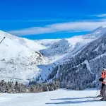 Appartement Confortable A Ignaux, 31 M² Avec Piscine Ignaux