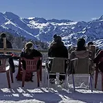 Confortable A Ignaux, 31 M² Avec Piscine *