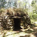 Confortable A Ignaux, 31 M² Avec Piscine Appartement *