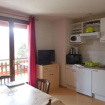 Apartamento Confortable à Ignaux, 31 M² Avec Piscine