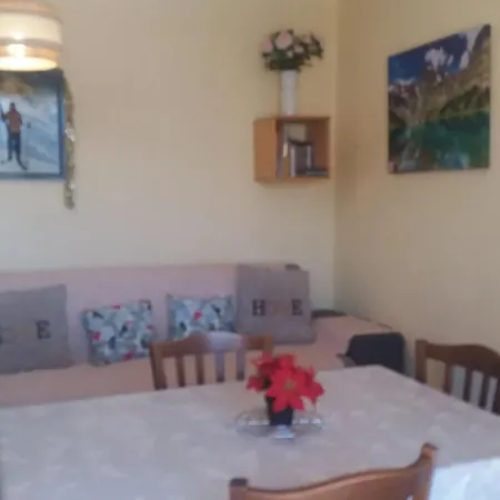 Confortable à Ignaux, 31 M² Avec Piscine Apartamento
