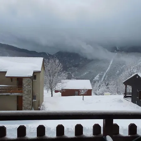 Apartament Appartement confortable à Ignaux, 31 m² avec piscine