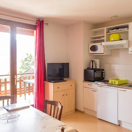 Confortable à Ignaux, 31 M² Avec Piscine Ignaux